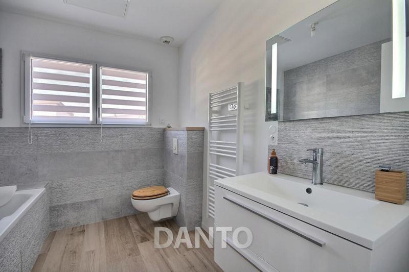 Maison - 161 m² - 5 pièces