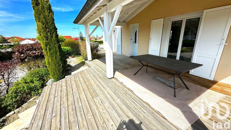 Maison - 178 m² - 8 pièces