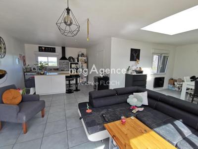 Maison - 94 m² - 4 pièces