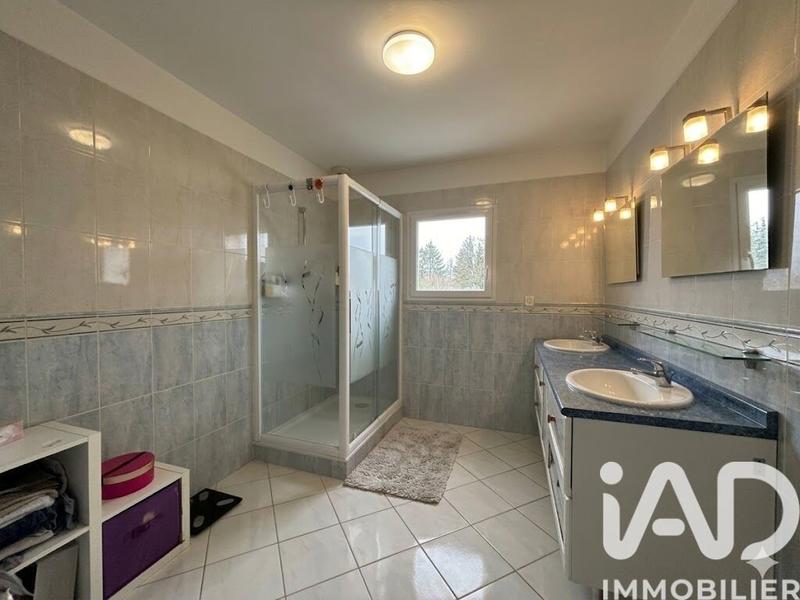 Maison - 101 m² - 6 pièces