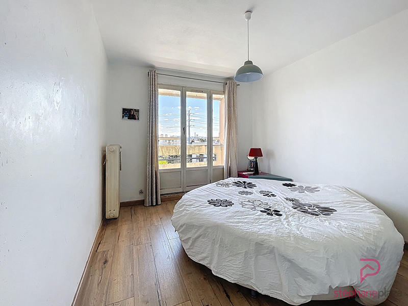 Appartement - 94 m² - 5 pièces