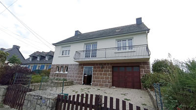 Maison - 121 m² - 6 pièces