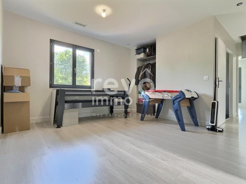 Maison - 137 m² - 5 pièces