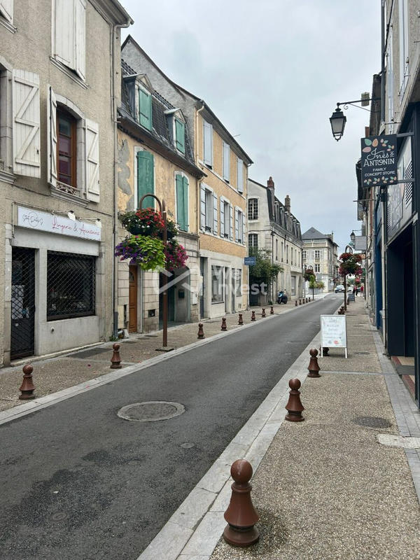 Local commercial - 38 m² - 2 pièces