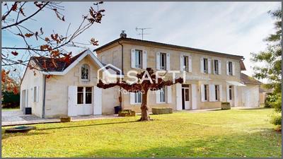 Maison - 236 m² - 7 pièces