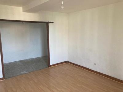 Maison - 76 m² - 4 pièces