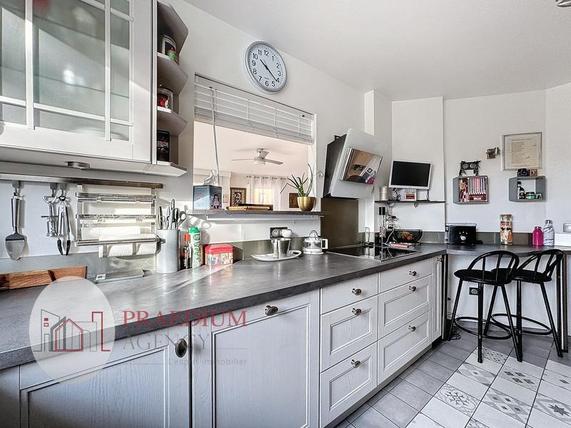 Appartement - 121 m² - 5 pièces