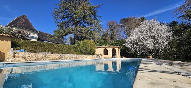 Maison - 165 m² - 5 pièces