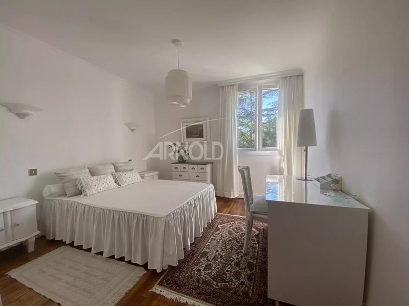 Appartement - 86 m² - 4 pièces