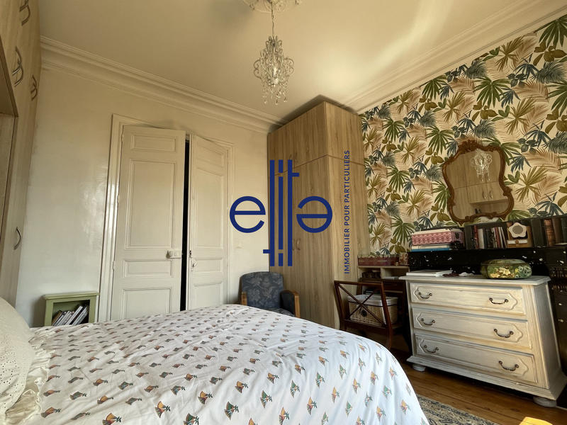 Maison - 278 m² - 10 pièces