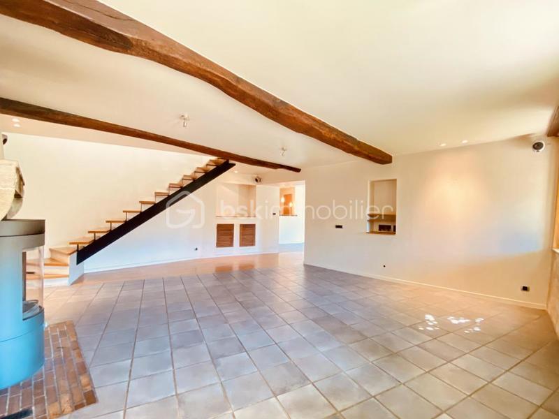 Propriété - 170 m² - 6 pièces