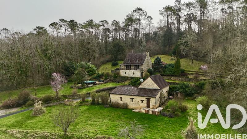 Maison - 185 m² - 8 pièces