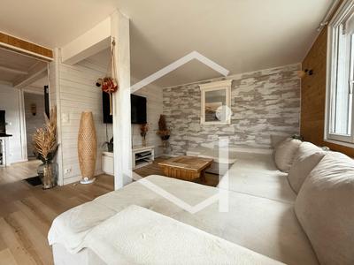 Maison - 101 m² - 3 pièces