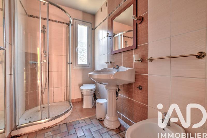 Maison - 105 m² - 6 pièces