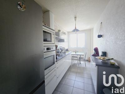 Appartement - 93 m² - 5 pièces