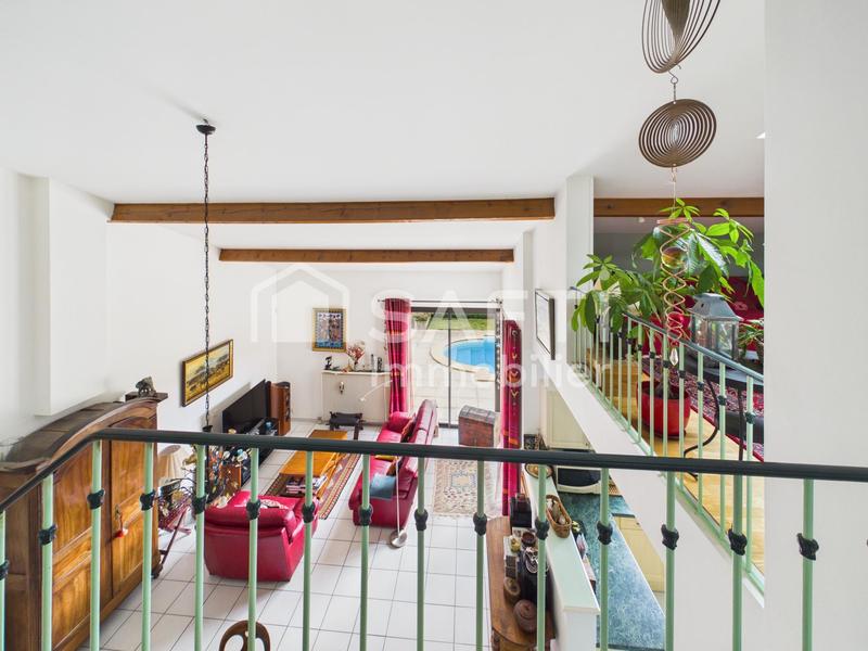 Maison - 152 m² - 6 pièces