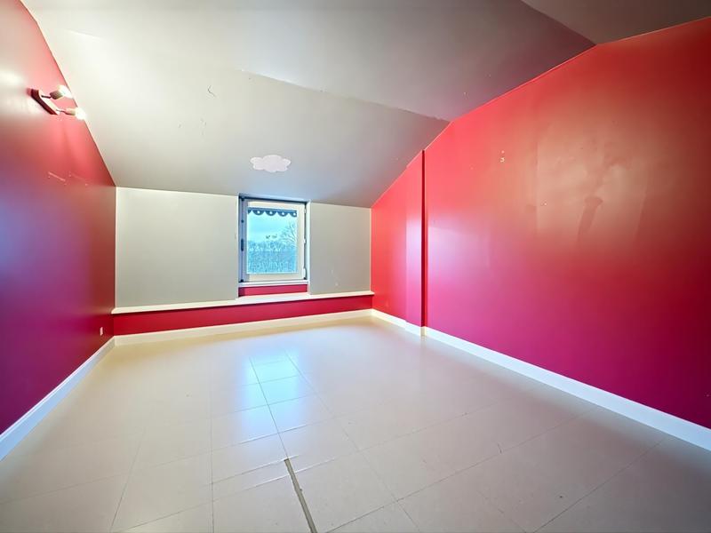 Maison - 143 m² - 7 pièces