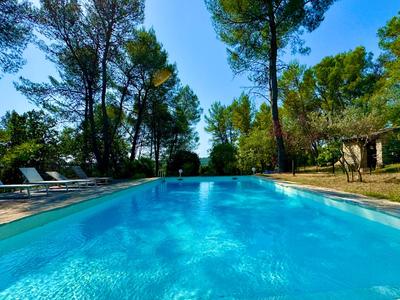 Maison - 274 m² - 11 pièces