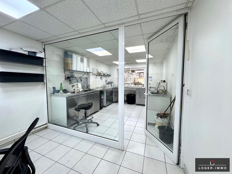 Local commercial - 81 m²