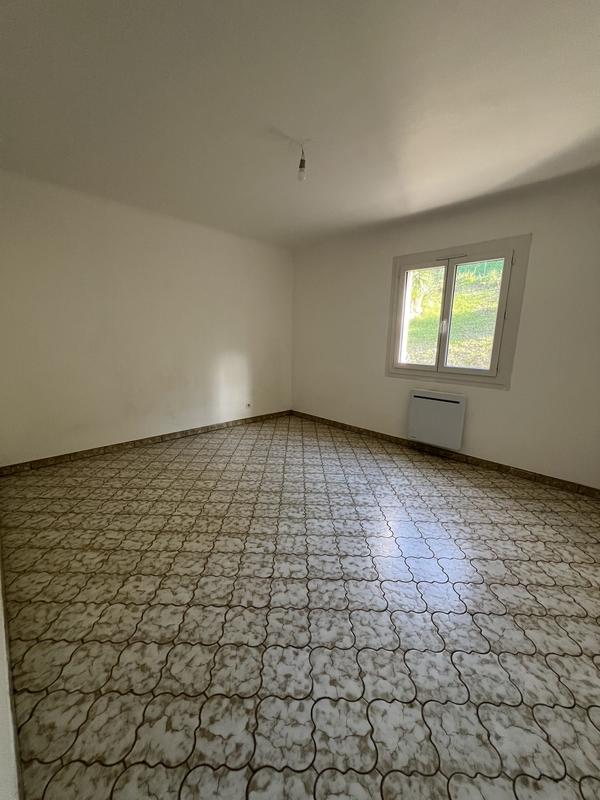 Appartement - 97 m² - 3 pièces