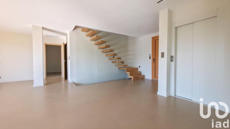 Maison - 198 m² - 5 pièces