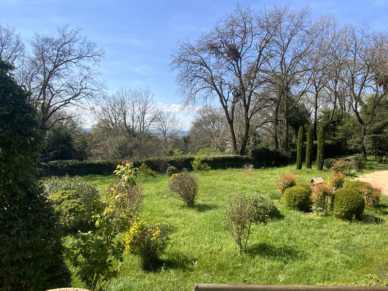 Maison - 288 m² - 6 pièces