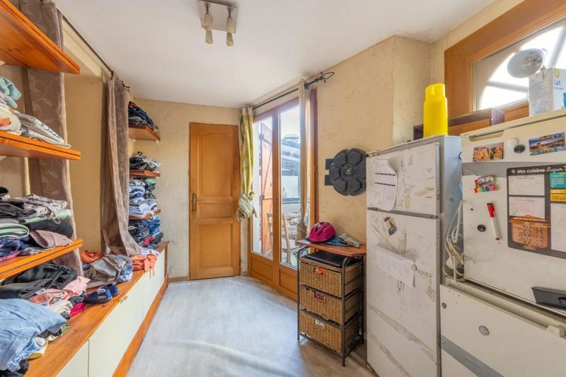 Appartement - 75 m² - 5 pièces