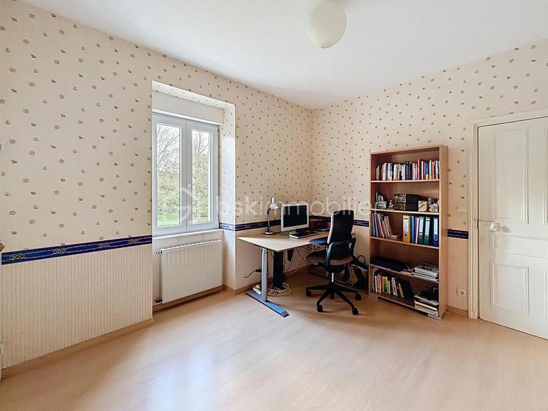 Demeure - 223 m² - 9 pièces