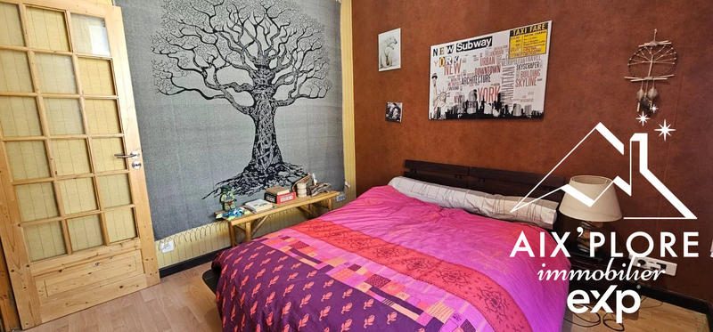 Maison - 282 m² - 10 pièces