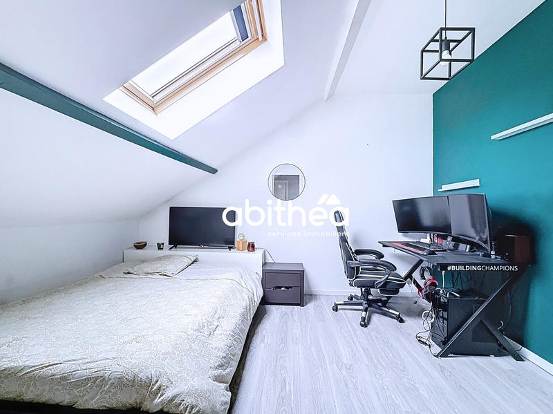 Maison - 198 m² - 8 pièces