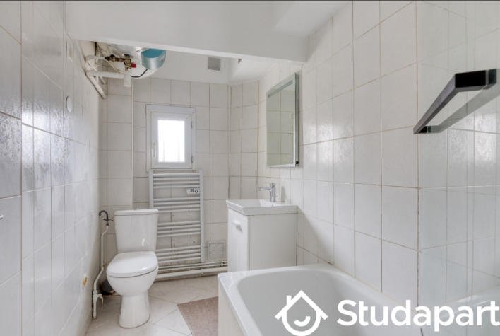 Chambre - 50 m² - 1 pièce