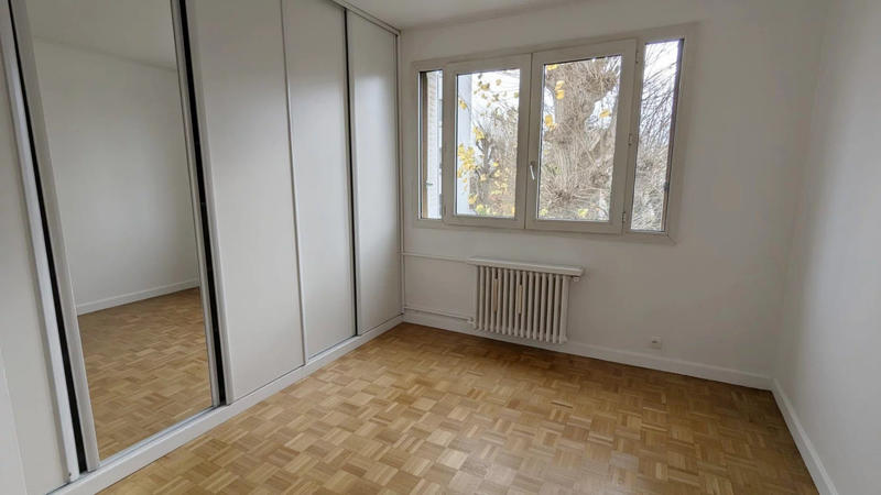 Appartement - 85 m² - 4 pièces