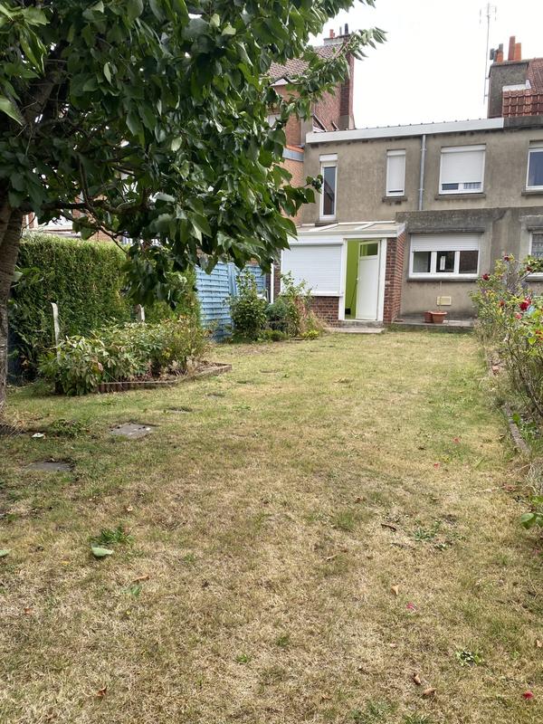 Maison traditionnelle - 85 m² - 4 pièces