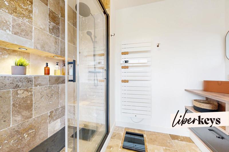 Duplex - 197 m² - 7 pièces