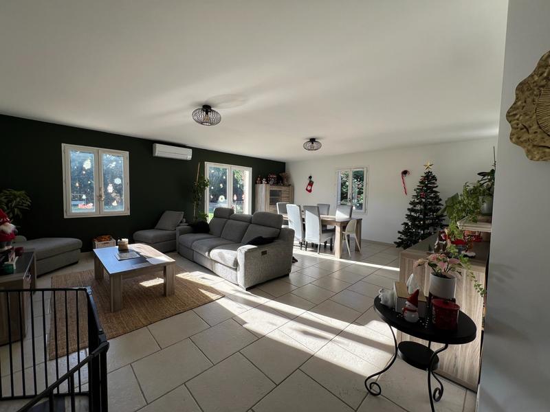 Maison - 152 m² - 5 pièces