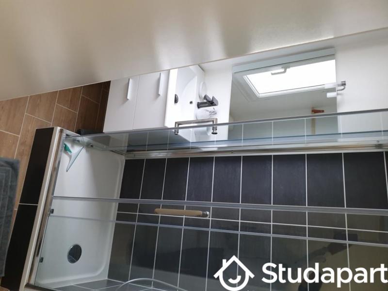 Chambre - 9 m² - 1 pièce