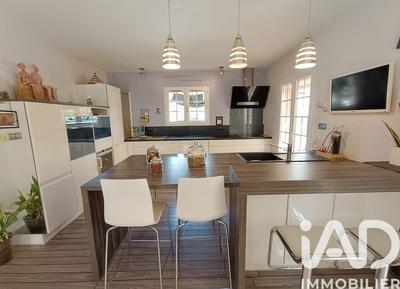 Maison - 120 m² - 5 pièces