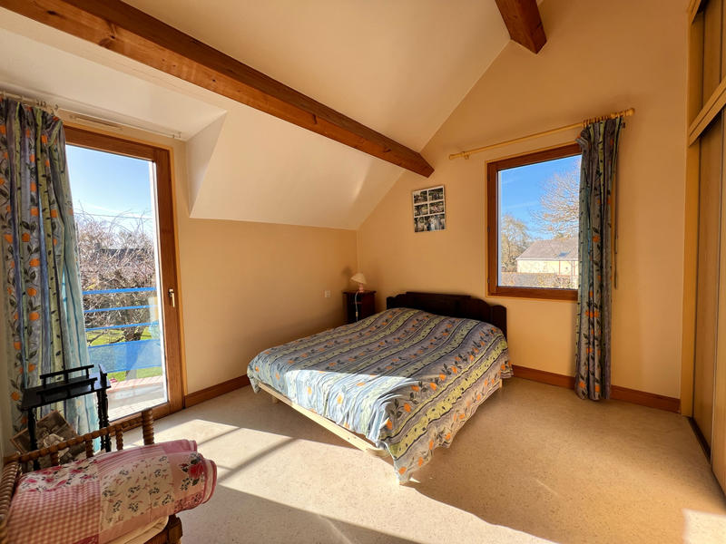 Maison - 160 m² - 8 pièces