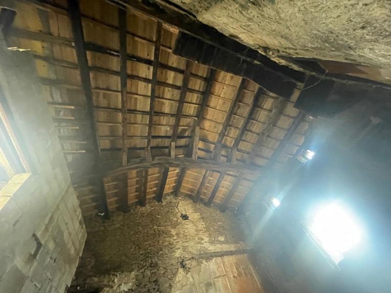 Maison - 300 m² - 4 pièces