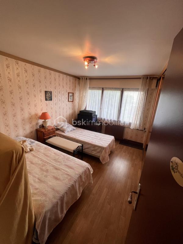 Pavillon - 230 m² - 8 pièces