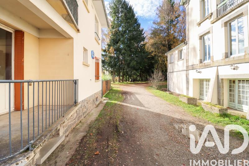 Maison - 273 m² - 11 pièces
