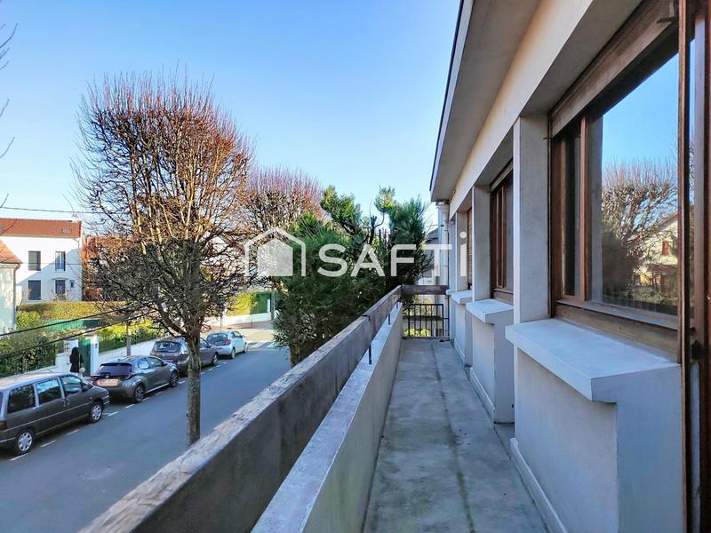 Maison - 227 m² - 10 pièces