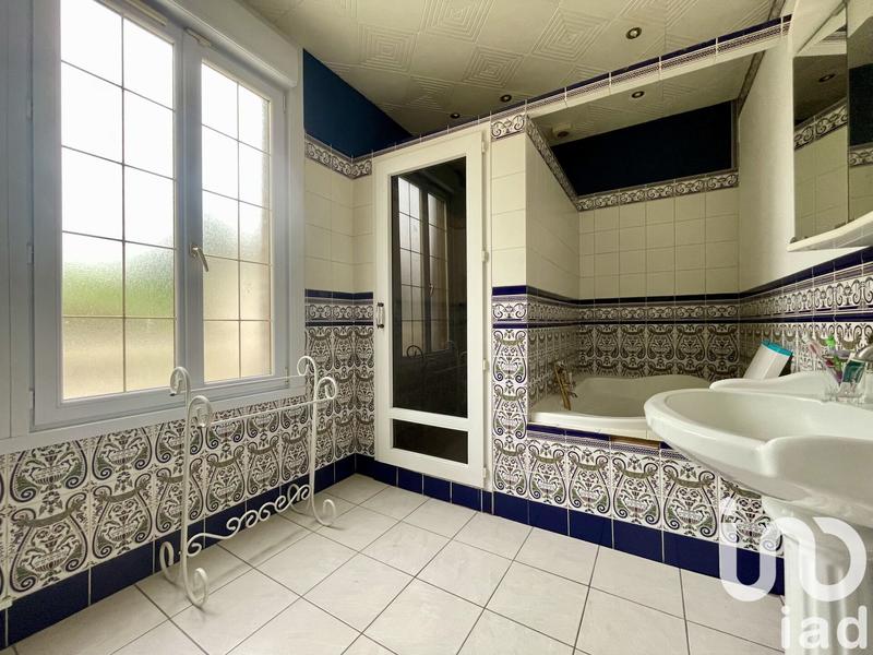 Maison - 179 m² - 6 pièces