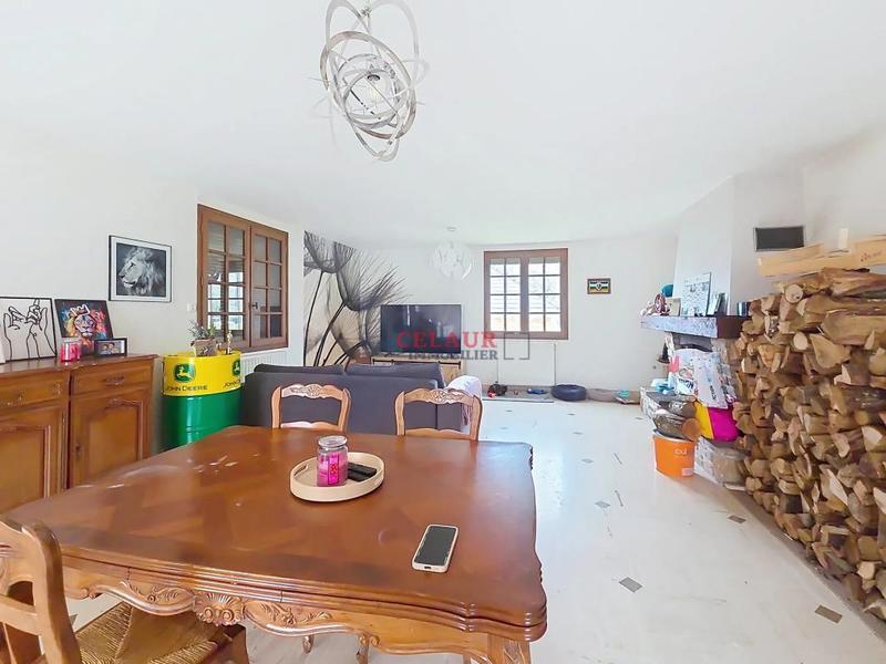 Maison - 186 m² - 7 pièces