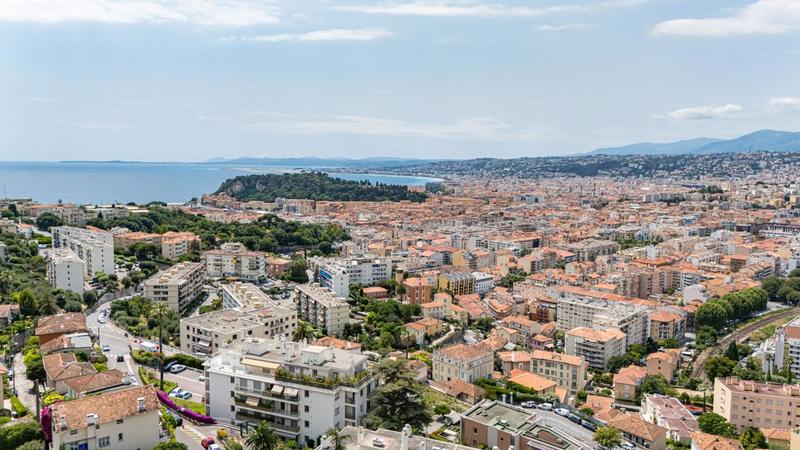 Appartement - 167 m² - 5 pièces