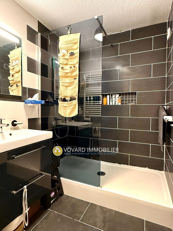 Appartement - 82 m² - 4 pièces