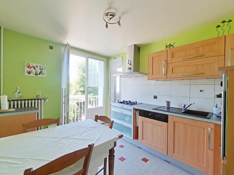 Appartement - 81 m² - 3 pièces