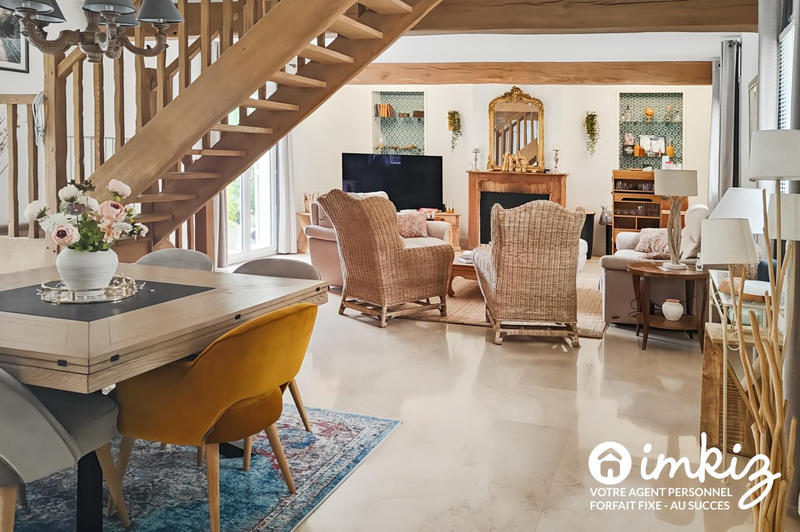 Maison - 227 m² - 7 pièces