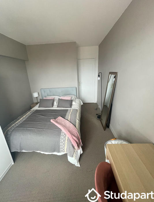 Chambre - 10 m² - 1 pièce