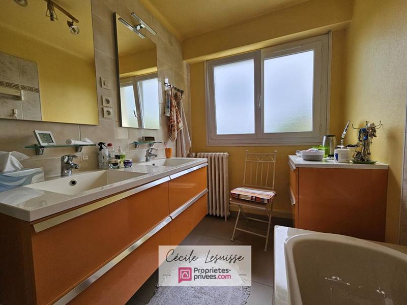 Maison - 188 m² - 8 pièces